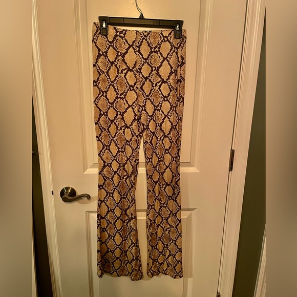 Western Flare Skin Print Pants 🐍 - Picture 3 of 4